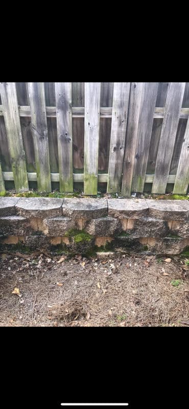 Retaining Wall Pressure Washing