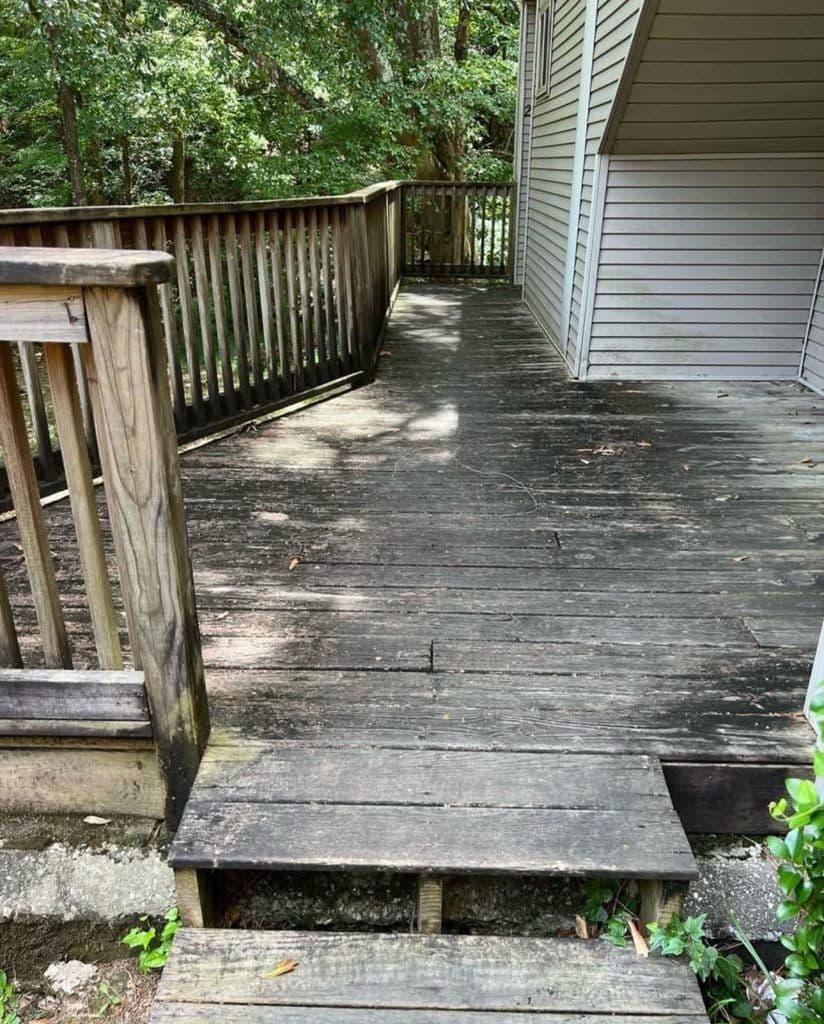 Deck Cleaning and Sealing in Hoover